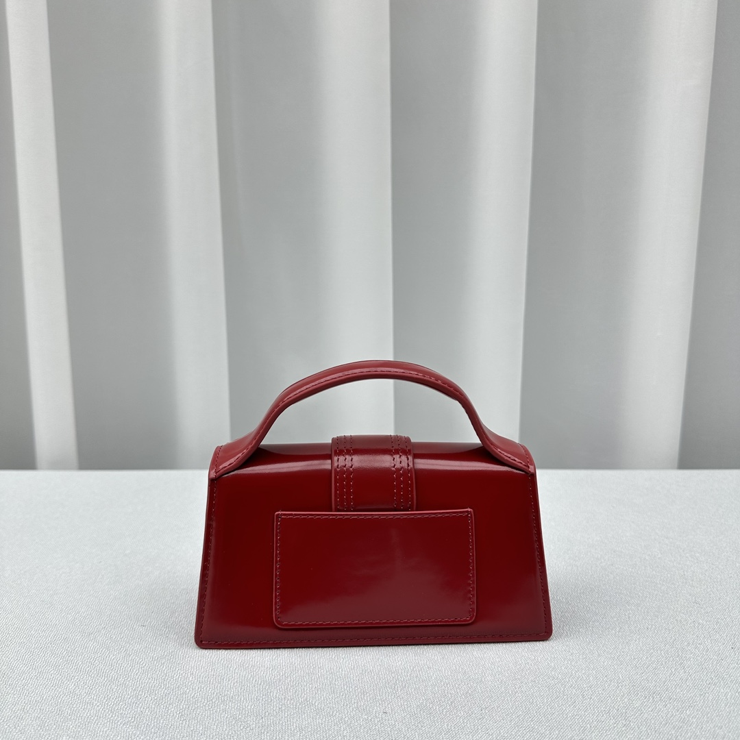 Jacquemus Satchel Bags